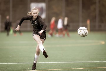 Bild 29 - wCJ VfL Pinneberg - Eimsbuettler TV : Ergebnis: 0:3